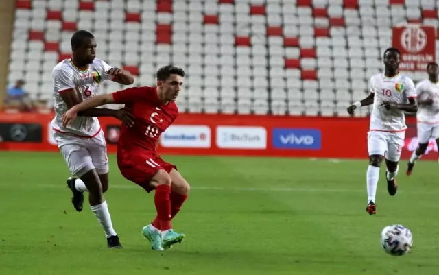 Hazırlık maçı: Türkiye: 0 - Gine: 0 (İlk yarı) Hazırlık maçı: Türkiye: 0 - Gine: 0 (İlk yarı)