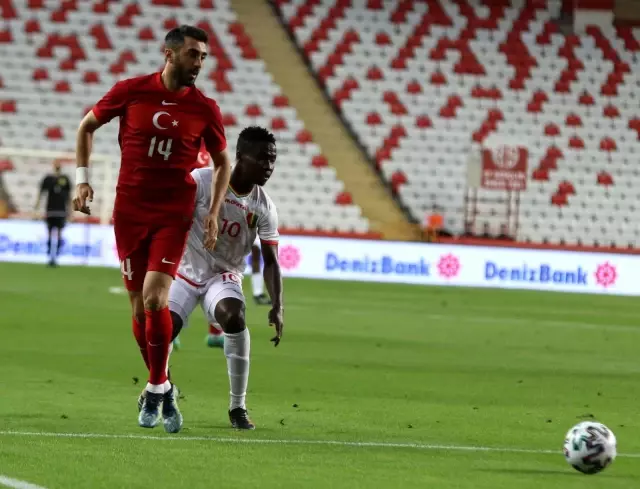Hazırlık maçı: Türkiye: 0 - Gine: 0 (İlk yarı) Hazırlık maçı: Türkiye: 0 - Gine: 0 (İlk yarı)