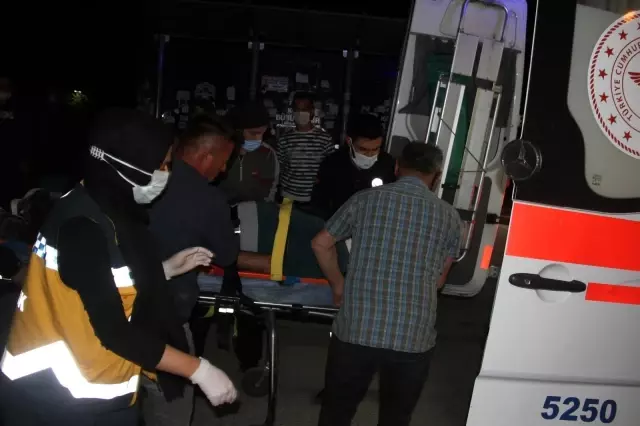 Kırmızı ışıkta bekleyen cipe arkadan çarpan alkollü şahıs: ' Bir gün gebereceğim' Kırmızı ışıkta bekleyen cipe arkadan çarpan alkollü şahıs: ' Bir gün gebereceğim'