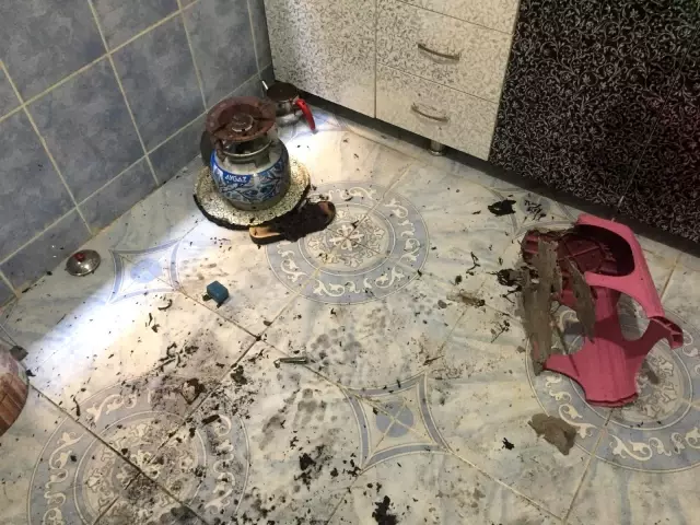 Piknik tüpünde çay demlerken yanarak yaralandı Piknik tüpünde çay demlerken yanarak yaralandı