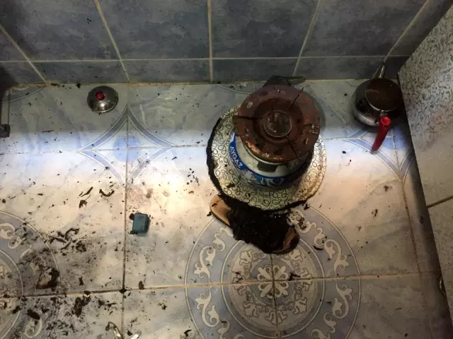 Piknik tüpünde çay demlerken yanarak yaralandı Piknik tüpünde çay demlerken yanarak yaralandı