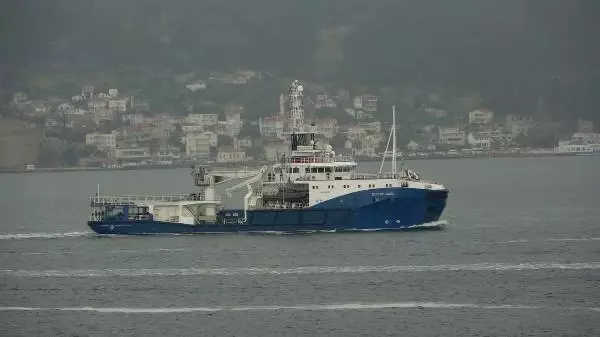 Rus askeri römorkörü Çanakkale Boğazı'ndan geçti Rus askeri römorkörü Çanakkale Boğazı'ndan geçti