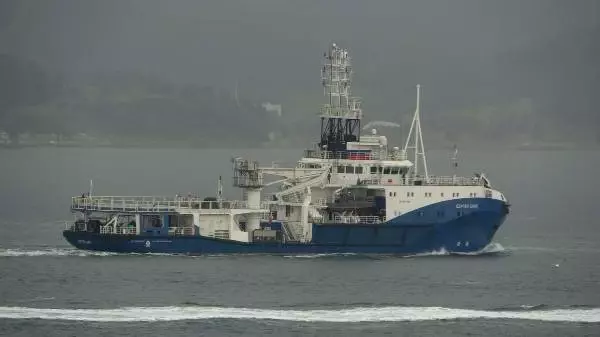 Rus askeri römorkörü Çanakkale Boğazı'ndan geçti Rus askeri römorkörü Çanakkale Boğazı'ndan geçti