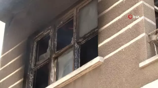 2 katlı metruk bina 1 haftada 3 kez yandı 2 katlı metruk bina 1 haftada 3 kez yandı