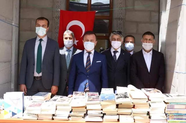 Ağrı'da hükümlü ve tutuklular için kitap bağışı kampanyası başlatıldı Ağrı'da hükümlü ve tutuklular için kitap bağışı kampanyası başlatıldı
