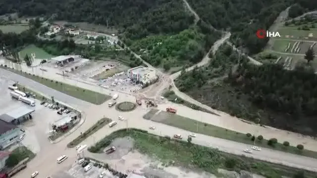 Son Dakika | Amasya-Erzincan karayolu sel nedeniyle ulaşıma kapandı Son Dakika | Amasya-Erzincan karayolu sel nedeniyle ulaşıma kapandı