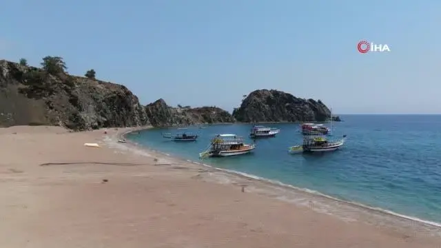 Antalya'nın dünyaca ünlü turizm beldesi Çıralı'da normalleşme hareketliliği Antalya'nın dünyaca ünlü turizm beldesi Çıralı'da normalleşme hareketliliği