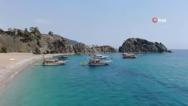 Antalya'nın dünyaca ünlü turizm beldesi Çıralı'da normalleşme hareketliliği Antalya'nın dünyaca ünlü turizm beldesi Çıralı'da normalleşme hareketliliği