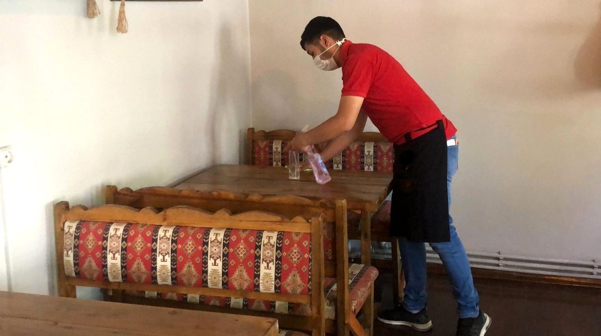 Bayburt'ta kafe ve restoranlar yeniden açıldı