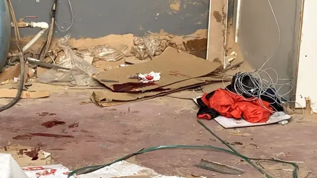 Bursa'da fabrikanın çatısından düşen işçi ağır yaralandı Bursa'da fabrikanın çatısından düşen işçi ağır yaralandı
