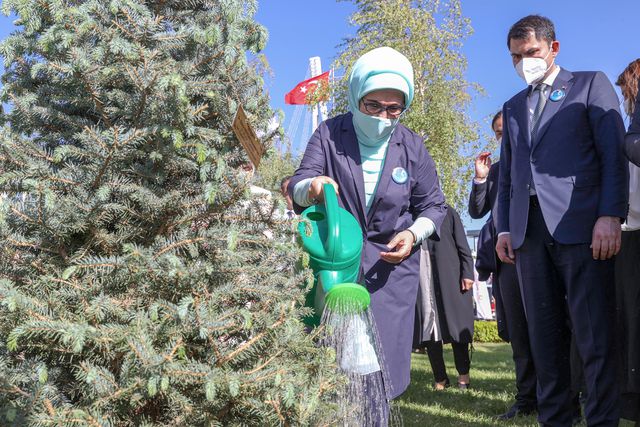 cumhurbaskani erdogan in esi emine erdogan ve 14171317 o