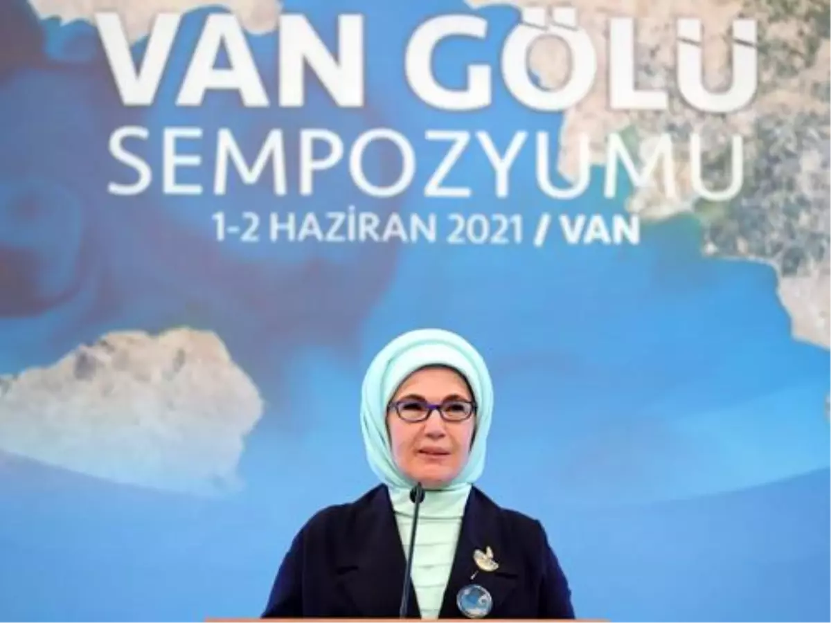 Emine Erdoğan Hanımefendi Van Gölü Sempozyumuna Katıldı