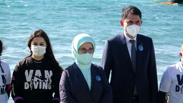 emine erdogan ve bakan kurum un van ziyareti 4 14171317 o