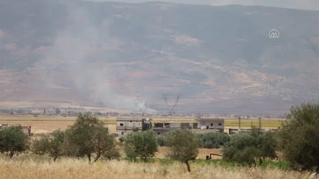 Esed rejimi, saldırılarıyla İdlib'deki halkın 'ekmek tarlasını' ateşe veriyor