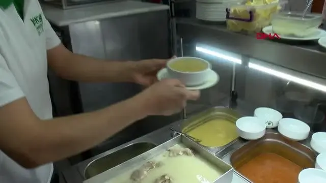İSTANBUL'DA RESTORANLAR AÇILDI