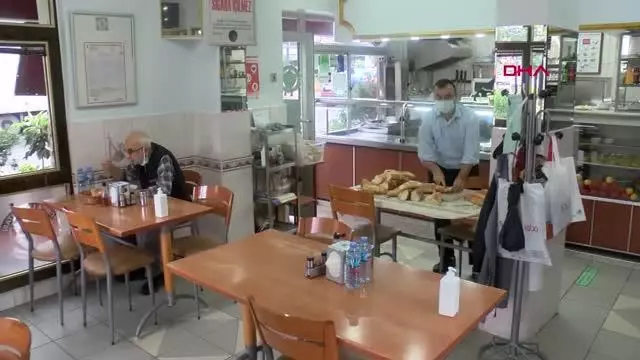 İSTANBUL'DA RESTORANLAR AÇILDI