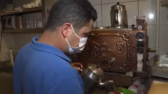 Erzincan'da kademeli normalleşme kapsamında işletmeler müşteri kabul etmeye başladı