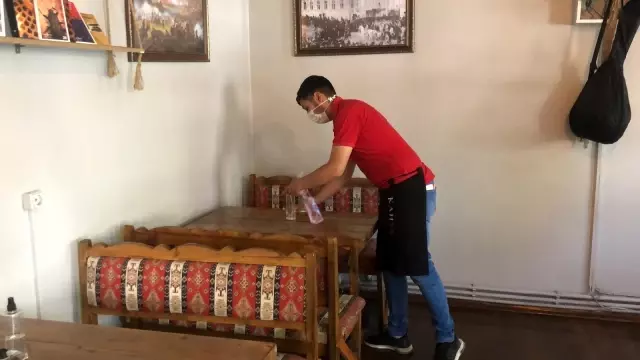 Bayburt'ta kafe ve restoranlar yeniden açıldı