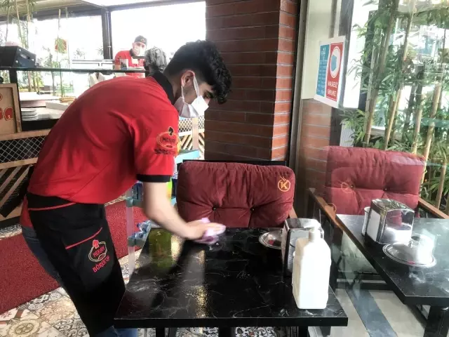 Mekanlar, müşteriye masaya servise başladı