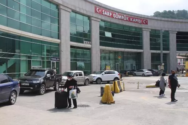 ARTVİN SARP SINIR KAPISI, 14,5 AY SONRA YENİDEN AÇILDI