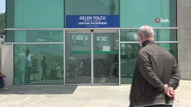 Sarp Sınır Kapısı yaya geçişlerine açıldı, beklenen yoğunluk gerçekleşmedi