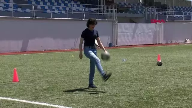 SPOR Büyük umutlarla başladığı futbolculuk kariyerinden uzak bir hayat sürüyor