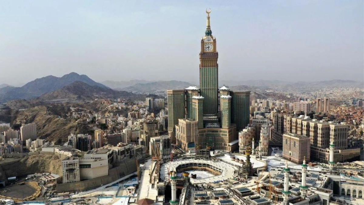 Арабистан сколько. Эль Рияд Саудовская Аравия. Башня Аль-Файсалы, Саудовская Аравия. Саудия Арабистони. Саудия Арабия город.