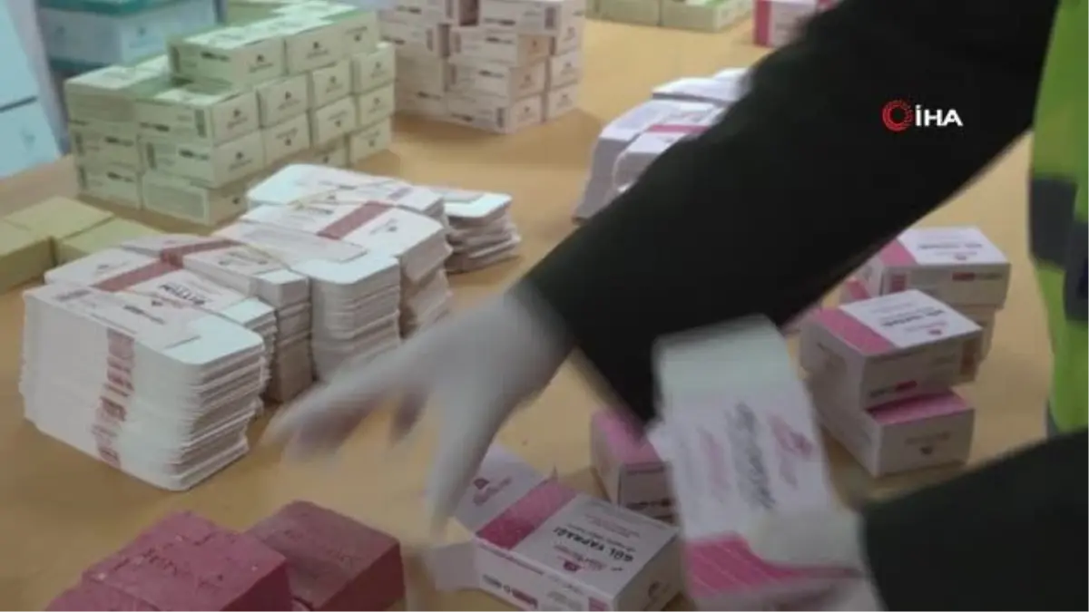 Tuzla'da Gönül elleri çarşısından ihtiyaç sahibi kadınlara istihdam desteği