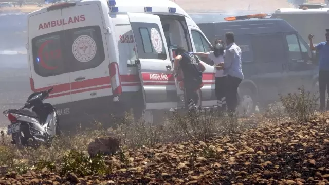 Son dakika haber | Adıyaman'da korkutan yangın: Hayvanlar alevler arasında kalarak yaralandı, 4 kişi dumandan etkilendi