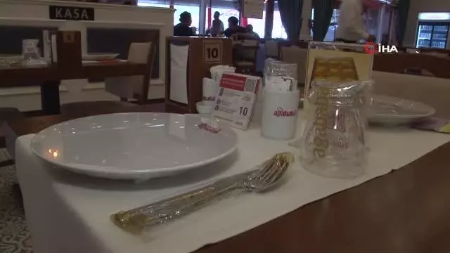 Yeni normalleşme kararıyla birlikte restoranlar hizmete açıldı