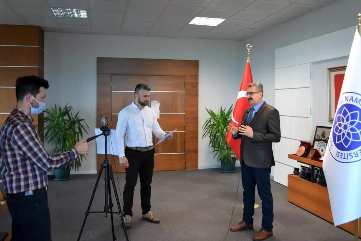 2021 Yılı Aile Haftası Etkinlikleri Kapsamında Üniversitemiz Rektörü Prof. Dr. Mümin Şahin ile Röportaj Gerçekleştirildi Yeni