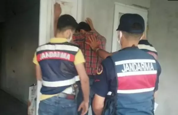 ANTALYA 350 JANDARMANIN KATILDIĞI 'KASIRGA' OPERASYONUNDA 22 GÖZALTI ANTALYA 350 JANDARMANIN KATILDIĞI 'KASIRGA' OPERASYONUNDA 22 GÖZALTI