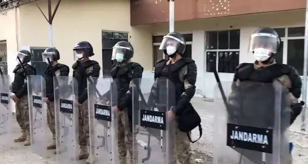 ANTALYA 350 JANDARMANIN KATILDIĞI 'KASIRGA' OPERASYONUNDA 22 GÖZALTI ANTALYA 350 JANDARMANIN KATILDIĞI 'KASIRGA' OPERASYONUNDA 22 GÖZALTI