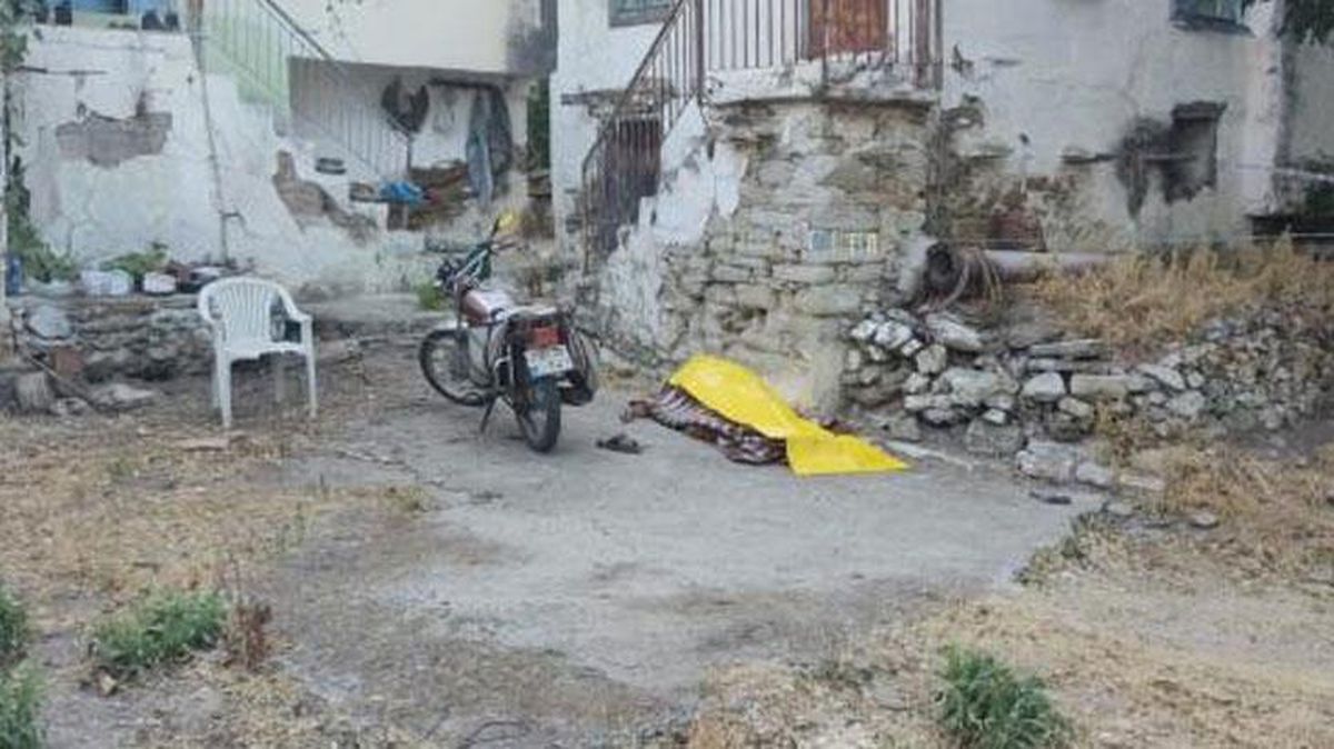 63 yaşındaki adam, evinin bahçesinde ölü olarak bulundu
