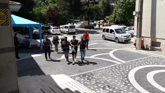 Akşehir'de uyuşturucu operasyonu: 2 gözaltı Akşehir'de uyuşturucu operasyonu: 2 gözaltı