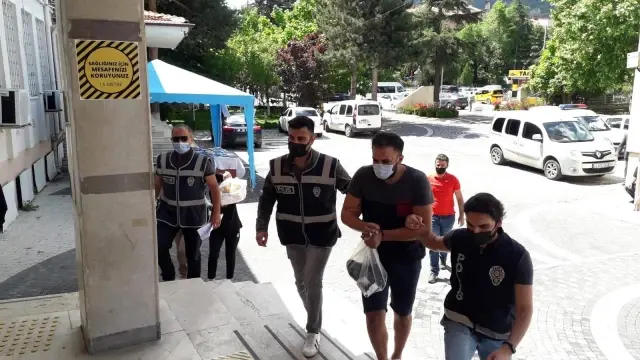 Akşehir'de uyuşturucu operasyonu: 2 gözaltı Akşehir'de uyuşturucu operasyonu: 2 gözaltı