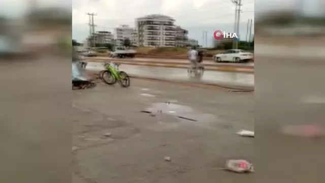 Alkollü sürücü hem kaza yaptı, hem de alkolmetreyi üflemeyip gazetecilerden kaçtı Alkollü sürücü hem kaza yaptı, hem de alkolmetreyi üflemeyip gazetecilerden kaçtı