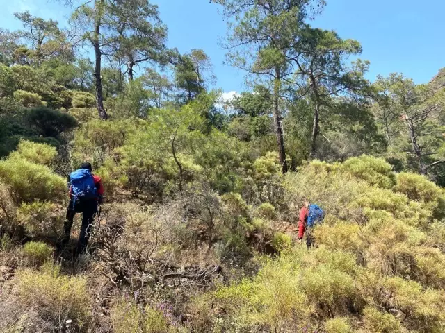 Antalya'da 10 gündür haber alınamayan dağcı havadan karadan aranıyor