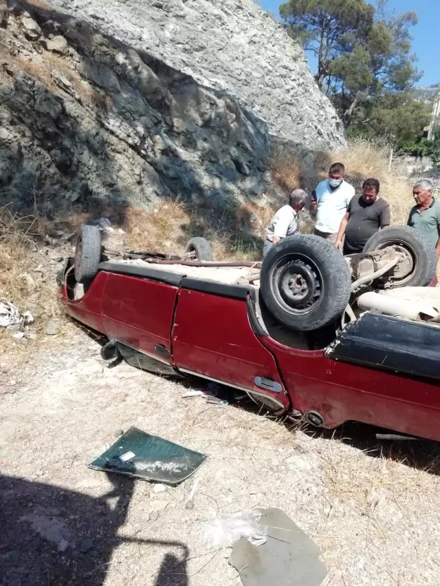 Araba şarampole devrildi: 1 yaralı Araba şarampole devrildi: 1 yaralı