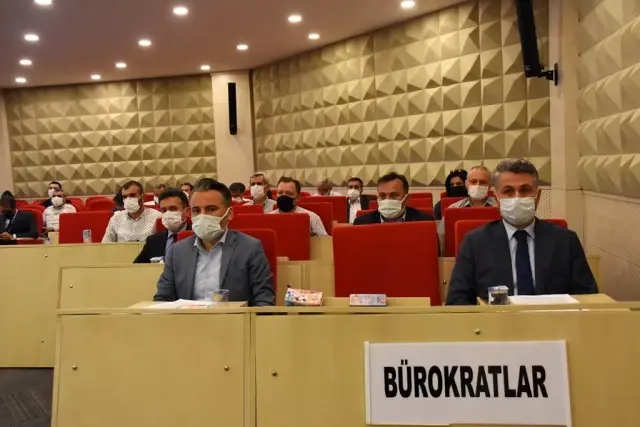 Başkan Çelik'e 'Millet Bahçesi' için protokol yetkisi