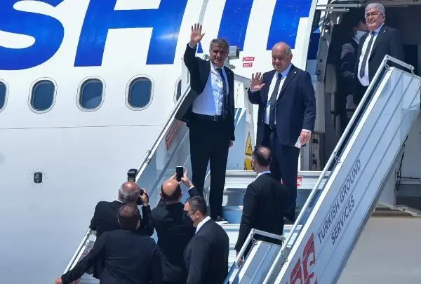 'Bizim Çocuklar'ın tarihi formayla Avrupa yolculuğu başladı 'Bizim Çocuklar'ın tarihi formayla Avrupa yolculuğu başladı