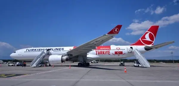 'Bizim Çocuklar'ın tarihi formayla Avrupa yolculuğu başladı 'Bizim Çocuklar'ın tarihi formayla Avrupa yolculuğu başladı