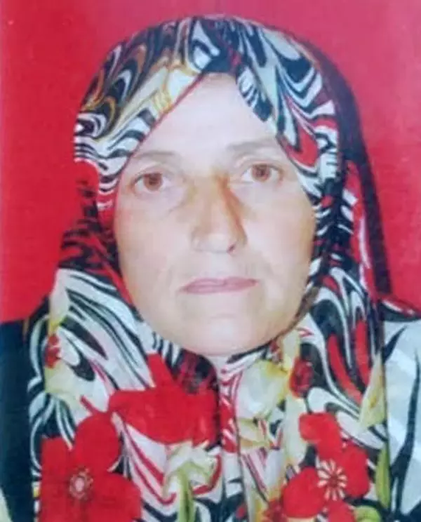 Bunalımda olduğu öne sürülen 3 çocuk annesi, yaşamına son verdi Bunalımda olduğu öne sürülen 3 çocuk annesi, yaşamına son verdi