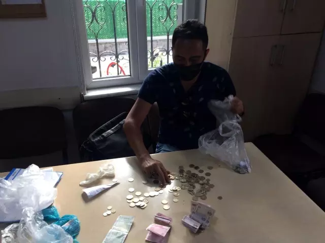 Son Dakika | Dilenci parayı çocuk bezine sakladı