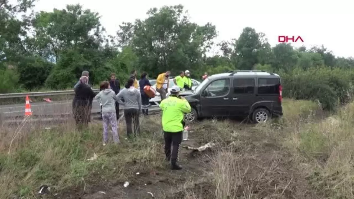 DÜZCE KARŞI ŞERİDE GEÇEN TIR SÜRÜCÜSÜ FACİAYI ÖNLEDİ