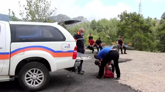 Fotoğraf çekmek için gittiği dağlık bölgede kaybolan kişiyi arama çalışmaları sürüyor Fotoğraf çekmek için gittiği dağlık bölgede kaybolan kişiyi arama çalışmaları sürüyor