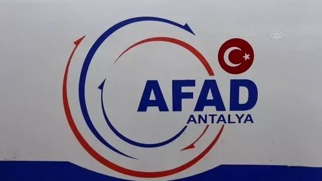 Fotoğraf çekmek için gittiği dağlık bölgede kaybolan kişiyi arama çalışmaları sürüyor
