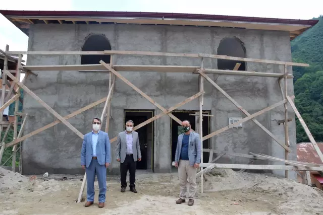 Son dakika haber... Giresun'da selde yıkılan cami yeniden inşa ediliyor