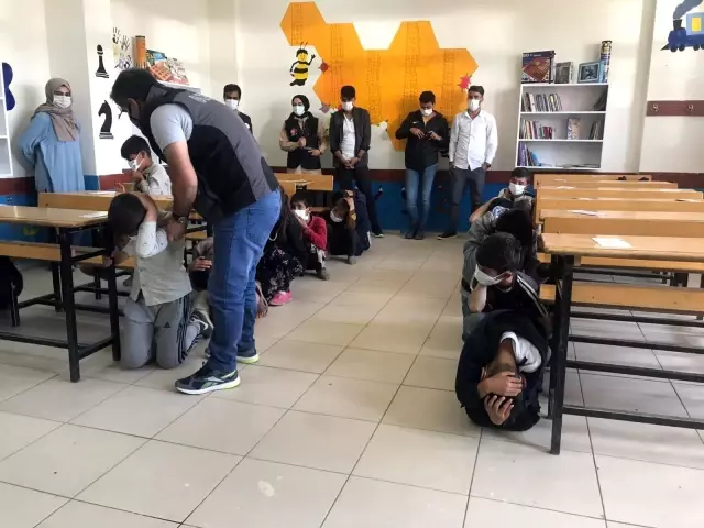 Gönül elçilerinden gönüllere dokunan yardım Gönül elçilerinden gönüllere dokunan yardım
