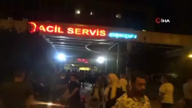 Hafif ticari araç ile çarpışan motosikletteki 2 kardeş hayatını kaybetti